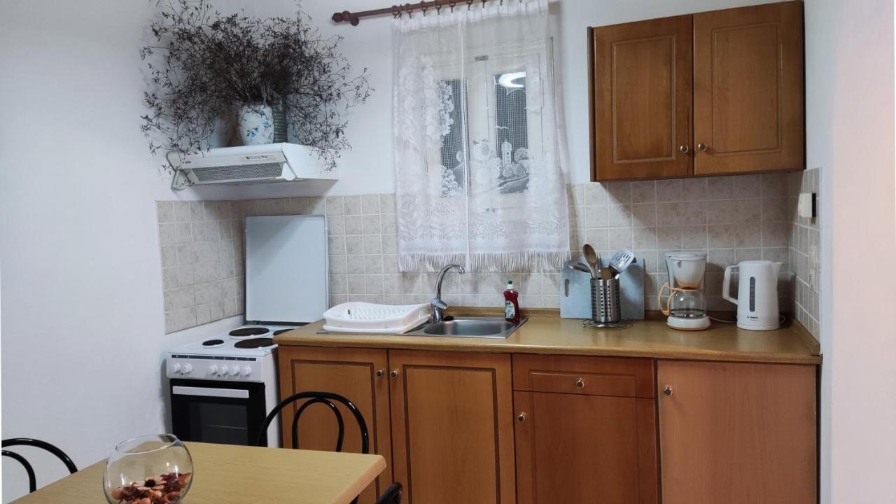 Mirsini Apartments Агиос-Георгиос Экстерьер фото