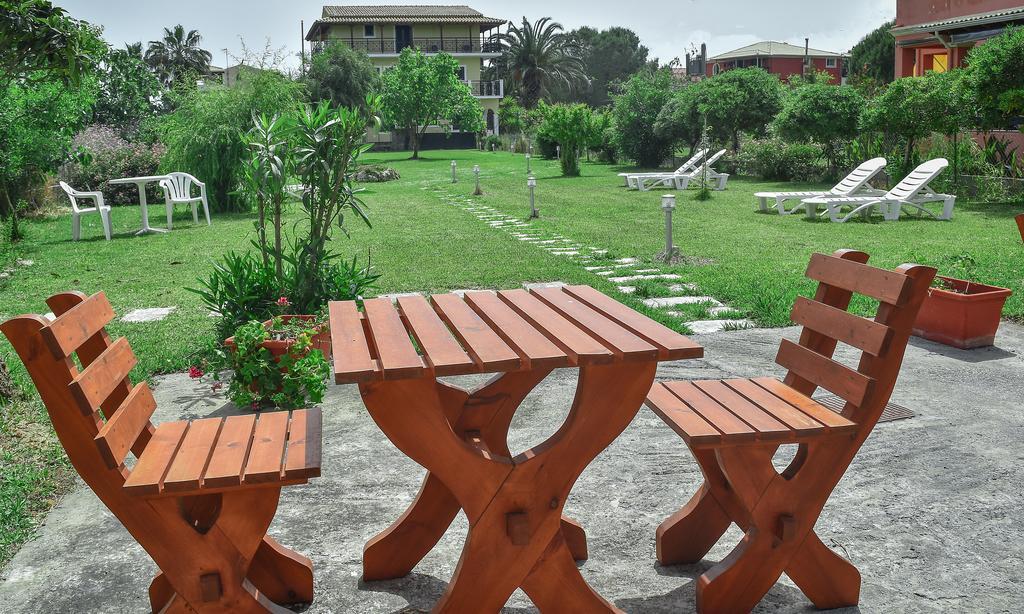 Mirsini Apartments Агиос-Георгиос Экстерьер фото