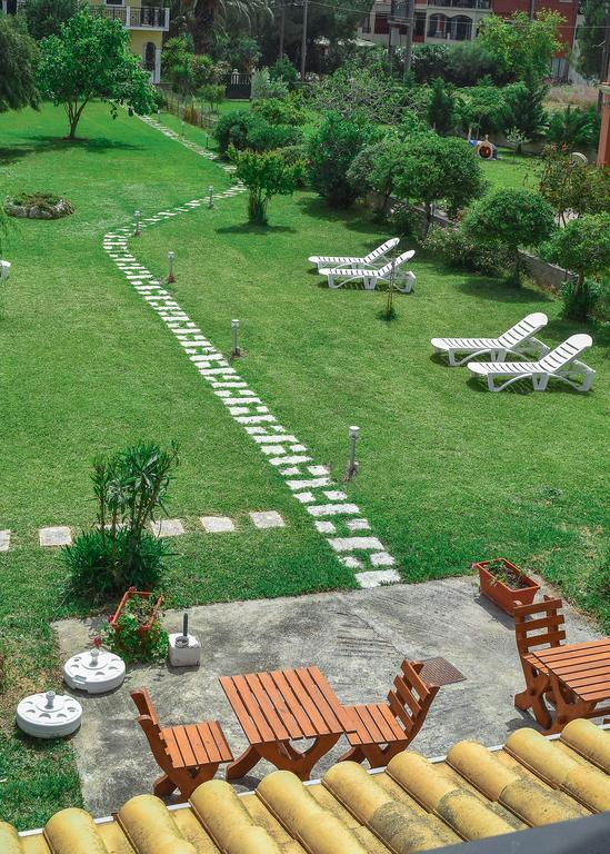 Mirsini Apartments Агиос-Георгиос Экстерьер фото
