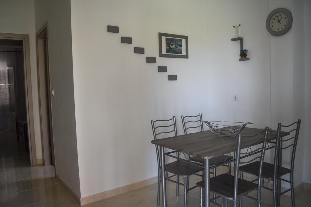 Mirsini Apartments Агиос-Георгиос Экстерьер фото